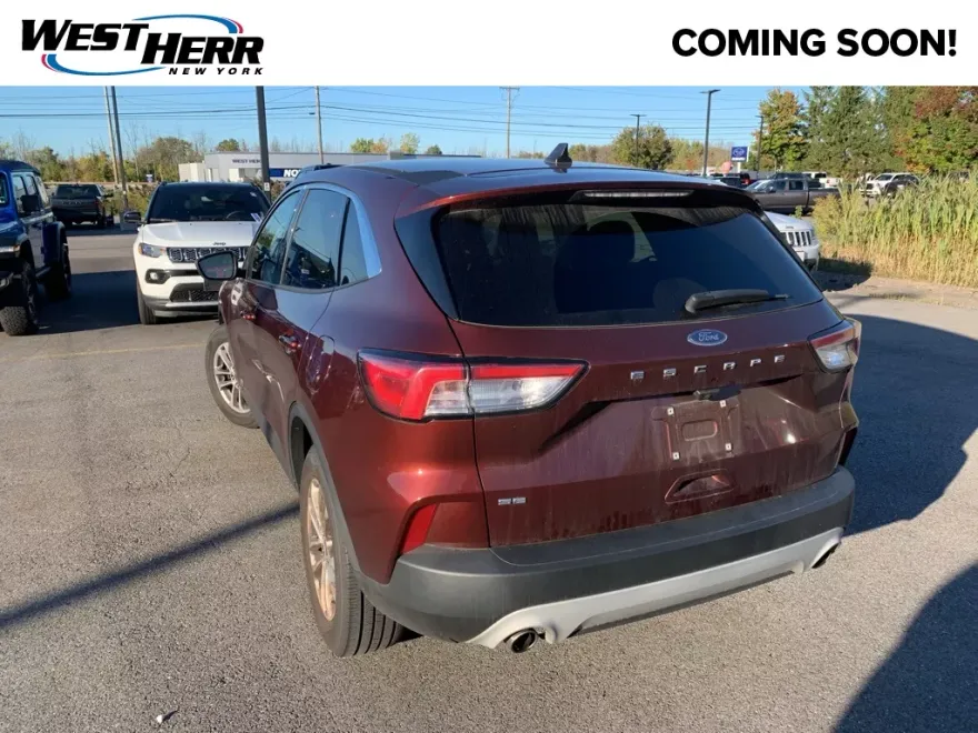 2021 Ford Escape SE photo 1