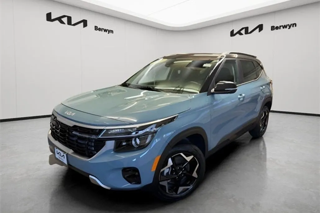 2025 Kia Seltos S photo 1