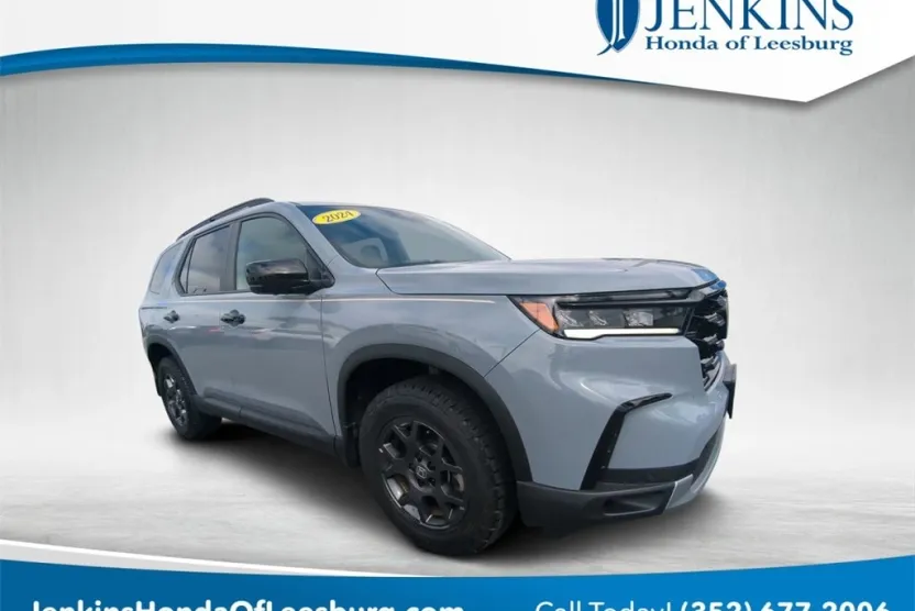 2024 Honda Pilot TrailSport photo 1