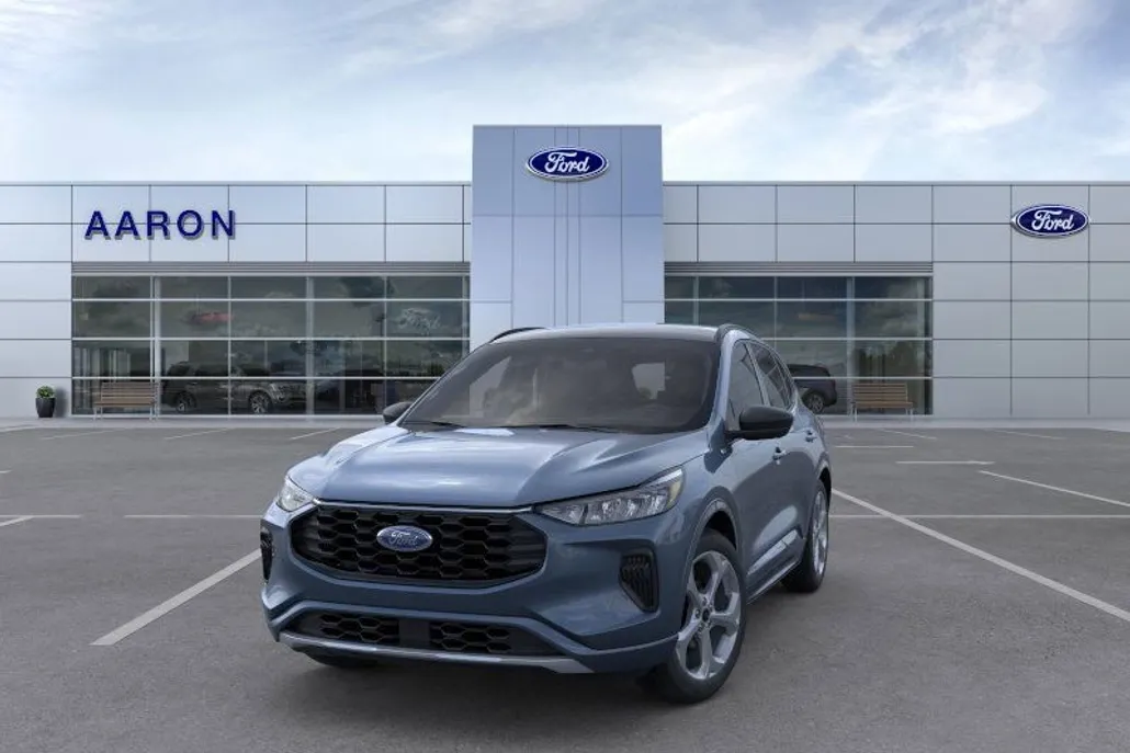 2024 Ford Escape ST-Line photo 1