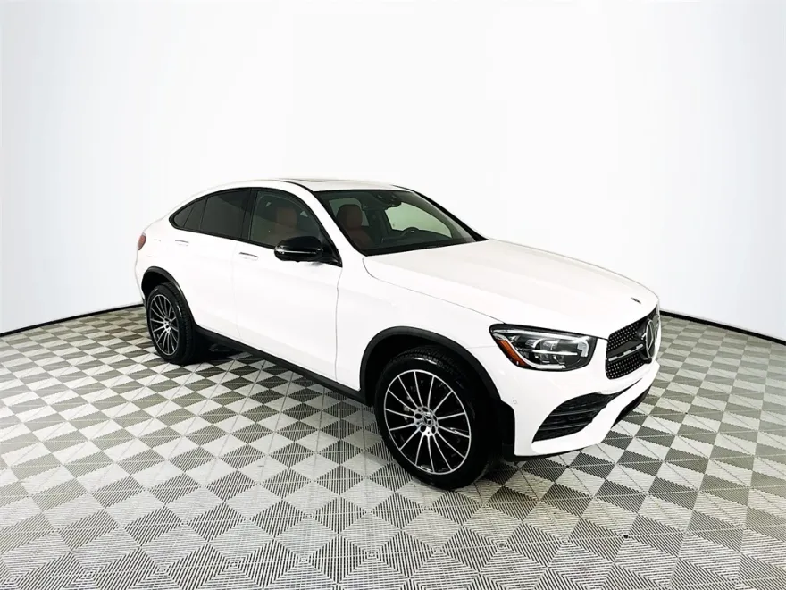 2023 Mercedes Benz GLC 300 4MATIC photo 1