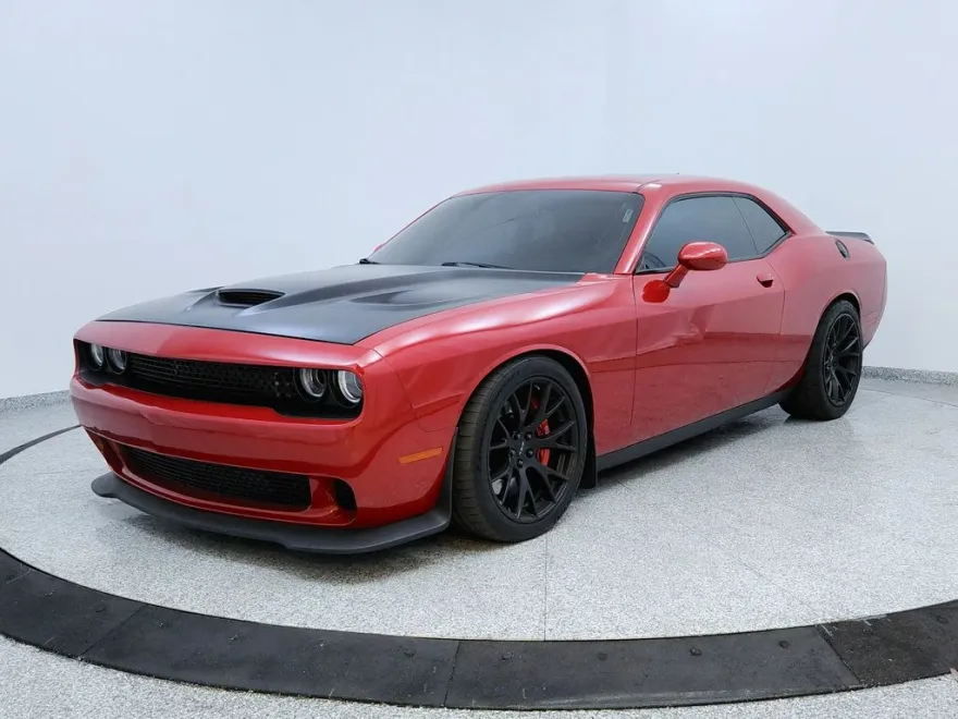 2016 Dodge Challenger SRT8 Hellcat photo 1