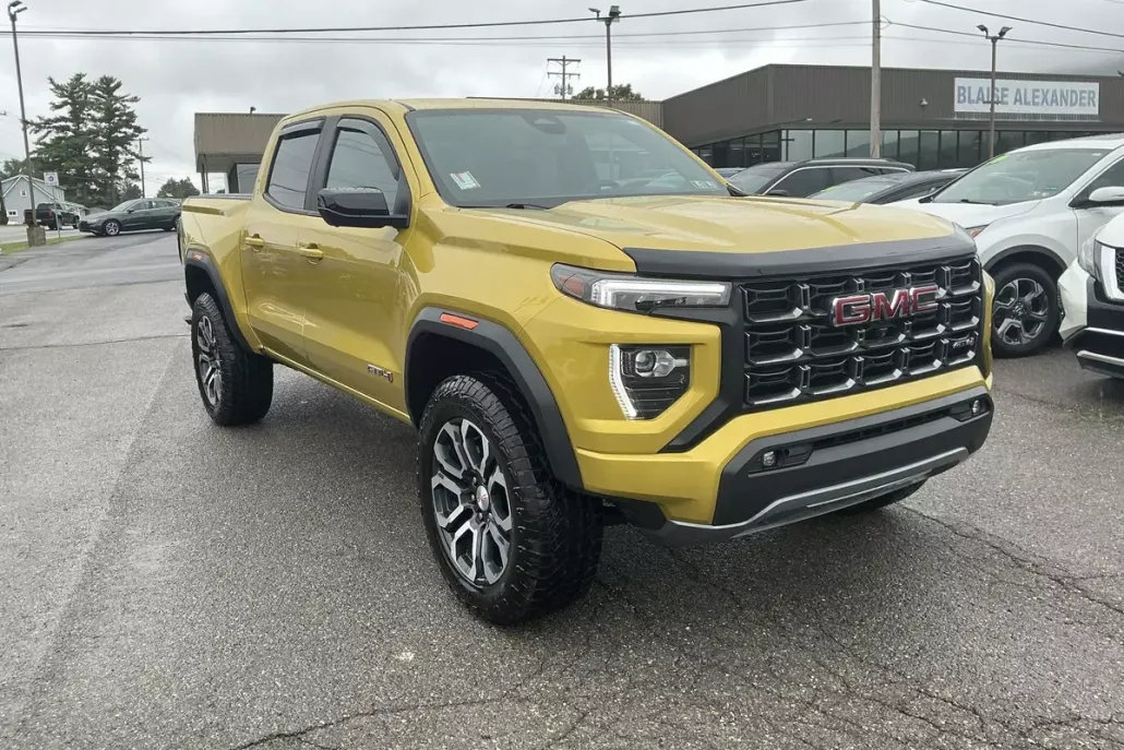 2023 Gmc Canyon AT4 photo 1