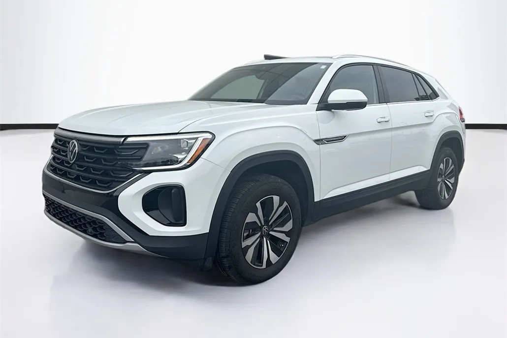 2024 Volkswagen Atlas Cross Sport SE photo 1