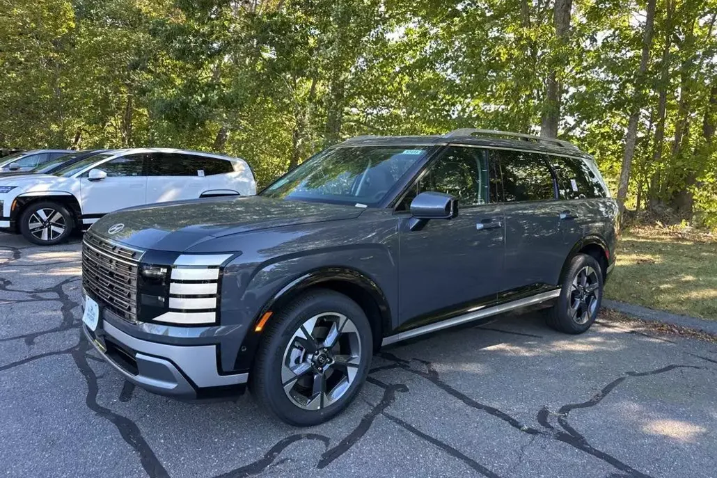 2026 Hyundai Palisade Limited photo 1
