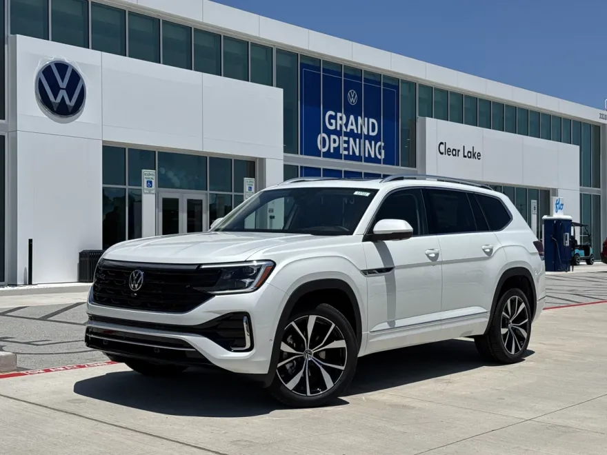 2025 Volkswagen Atlas SEL Premium R-Line photo 1