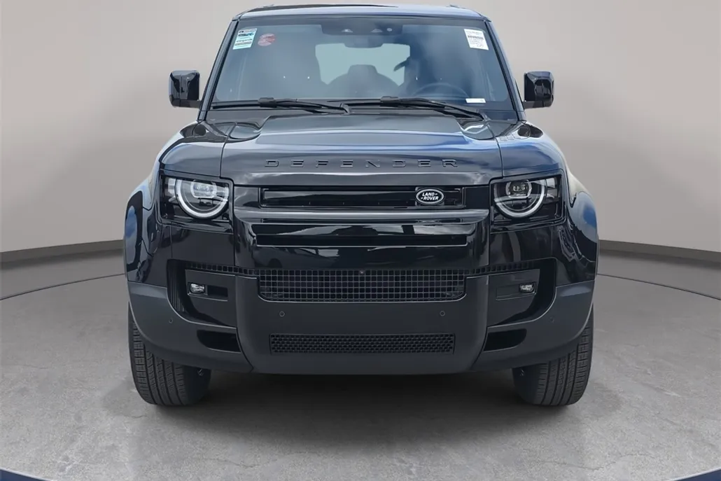 2026 Land Rover Defender 110 S photo 1