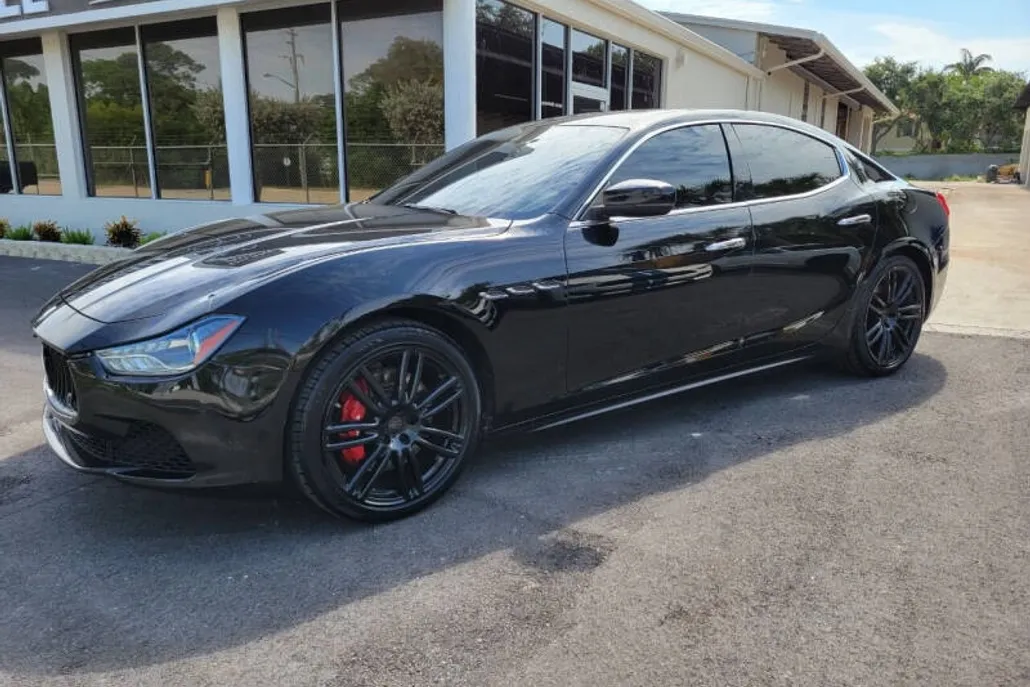 2017 Maserati Ghibli S photo 1