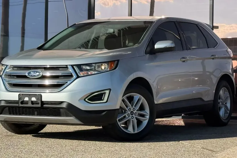 2015 Ford Edge SEL Sport photo 1