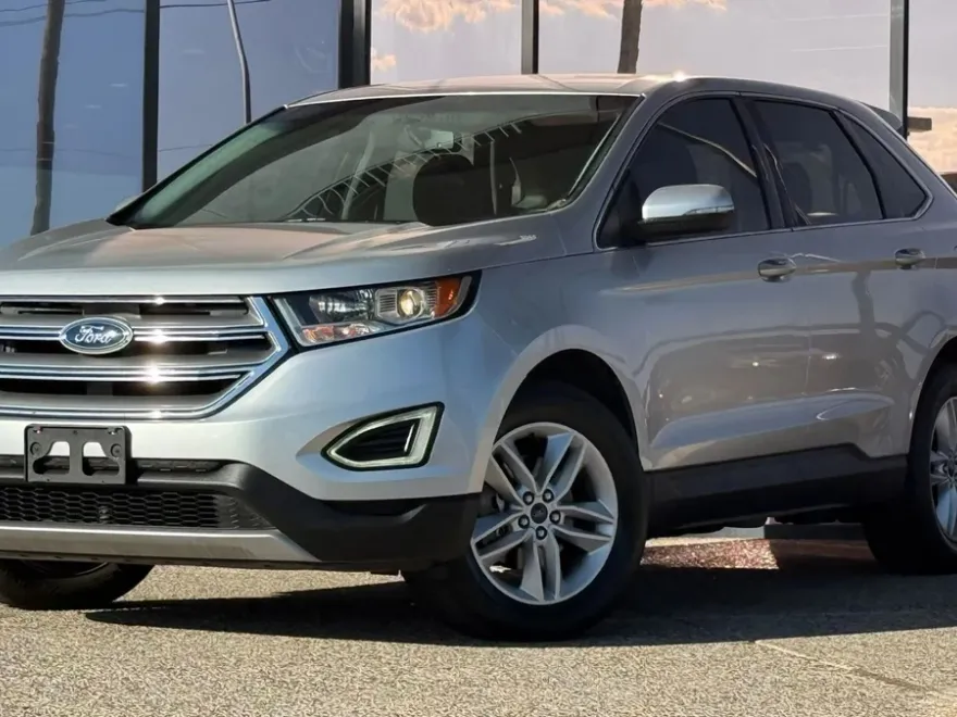 2015 Ford Edge SEL Sport photo 1