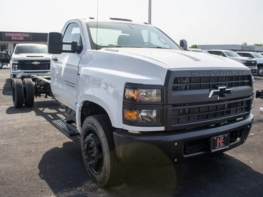 2024 Chevrolet Silverado 4500HD Work Truck photo 1