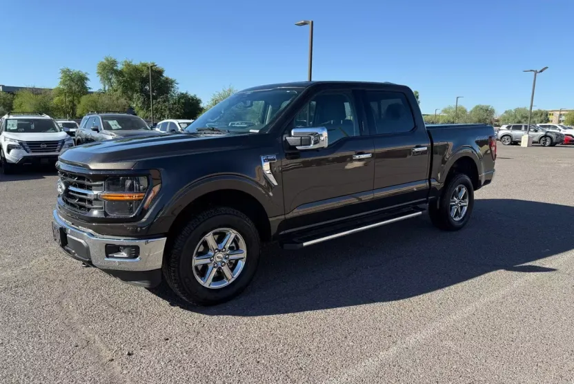 2024 Ford F-150 XLT photo 1