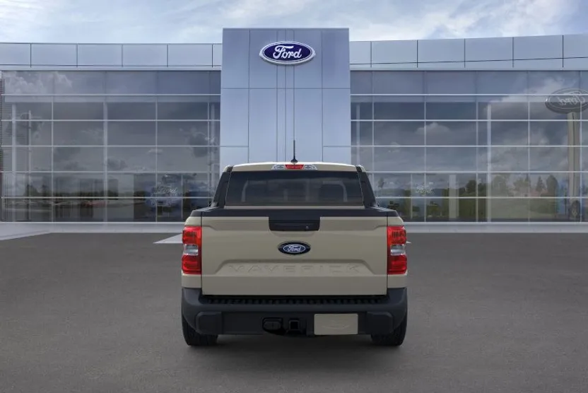 2025 Ford Maverick XLT photo 1