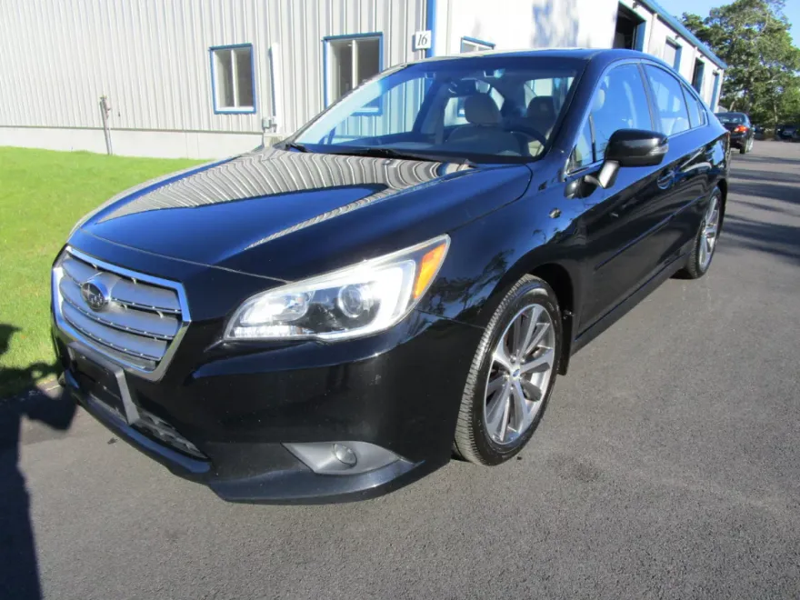 2015 Subaru Legacy 2.5i Limited photo 1