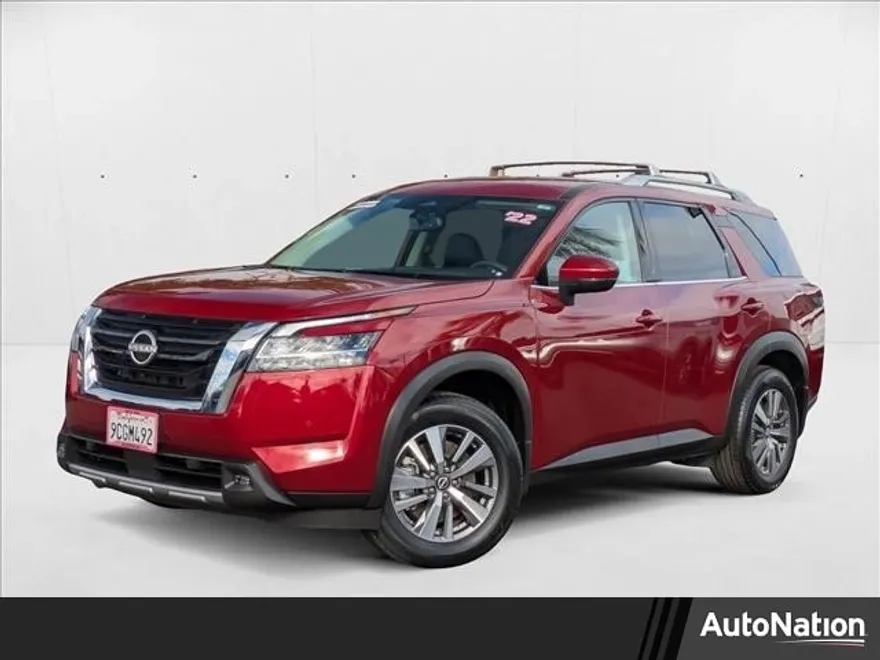 2022 Nissan Pathfinder SL photo 1