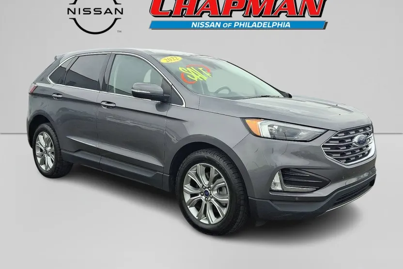 2022 Ford Edge Titanium photo 1
