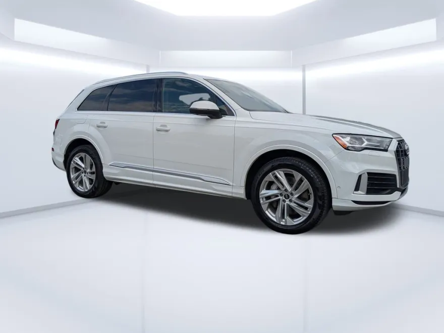 2021 Audi Q7 45 Premium photo 1
