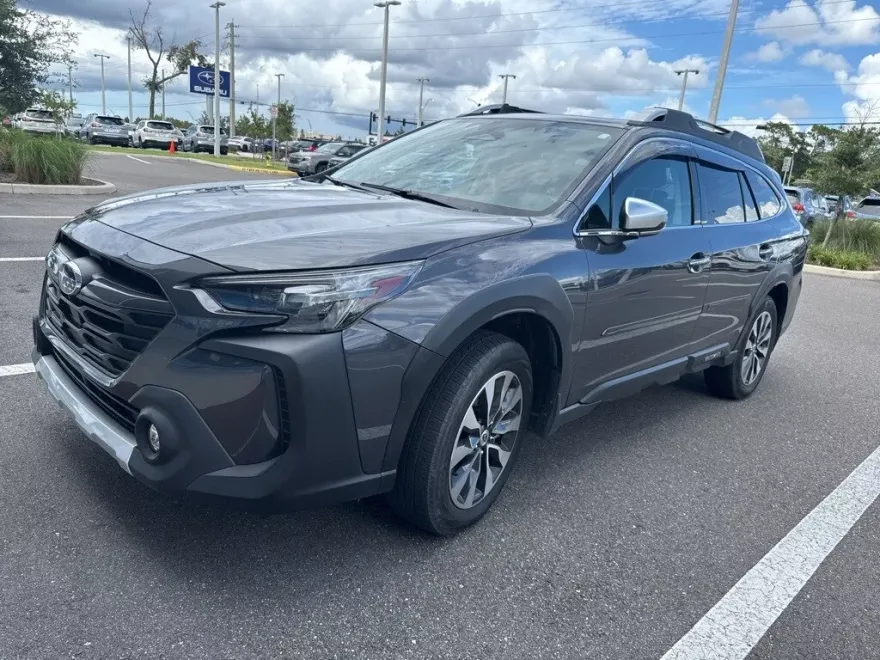 2024 Subaru Outback Touring XT photo 1