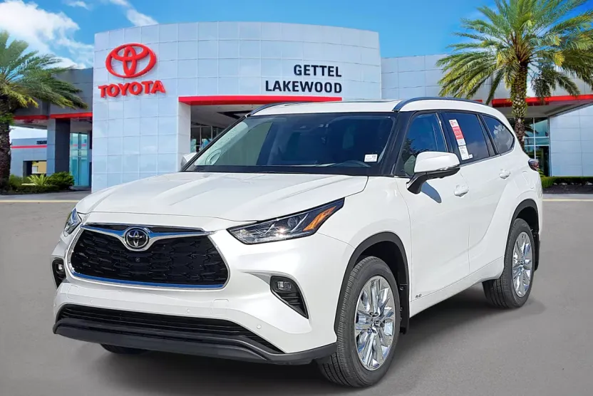 2025 Toyota Highlander Hybrid Limited photo 1