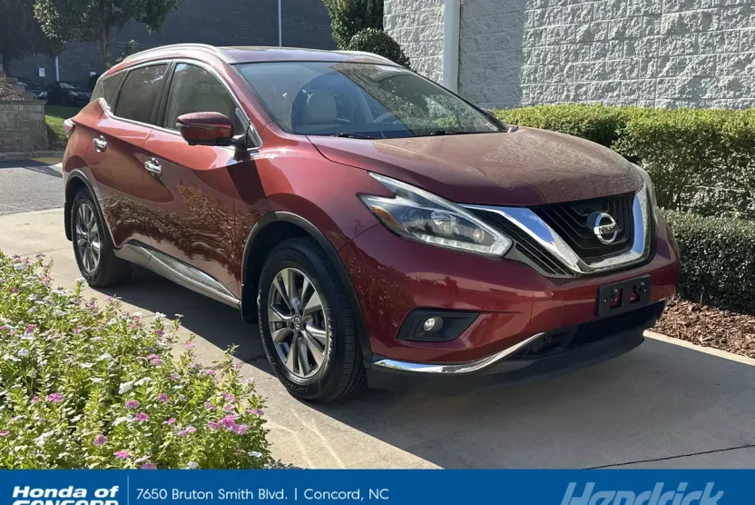 2018 Nissan Murano SL photo 1