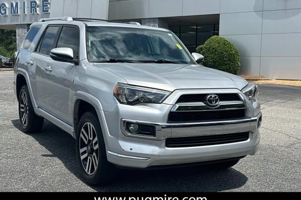 2017 Toyota 4Runner Limited photo 1