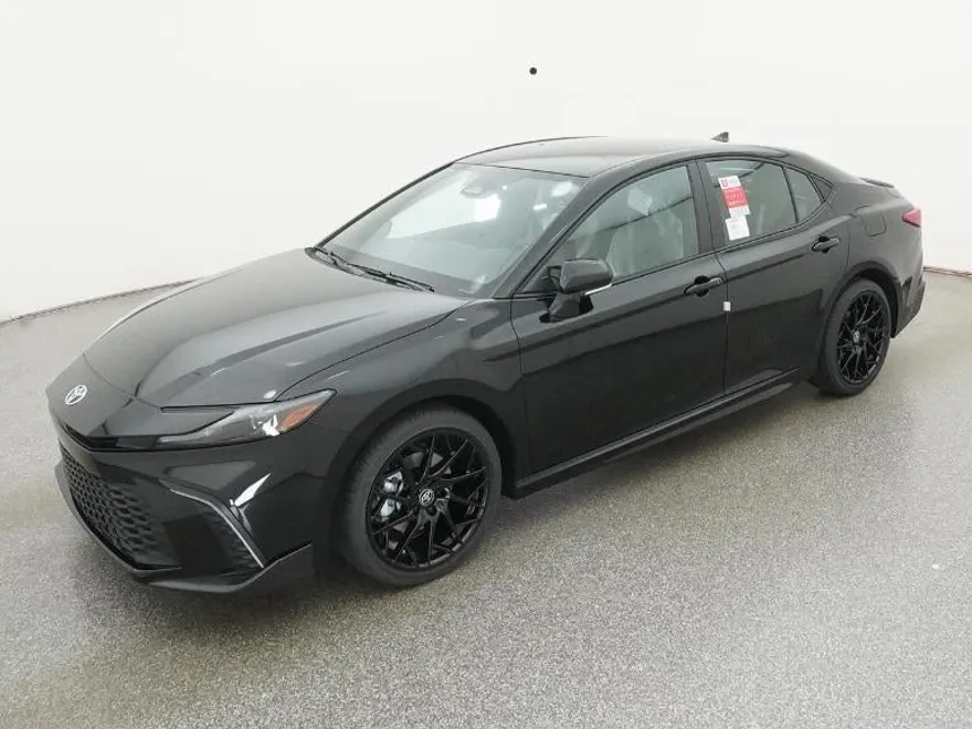 2026 Toyota Camry SE photo 1