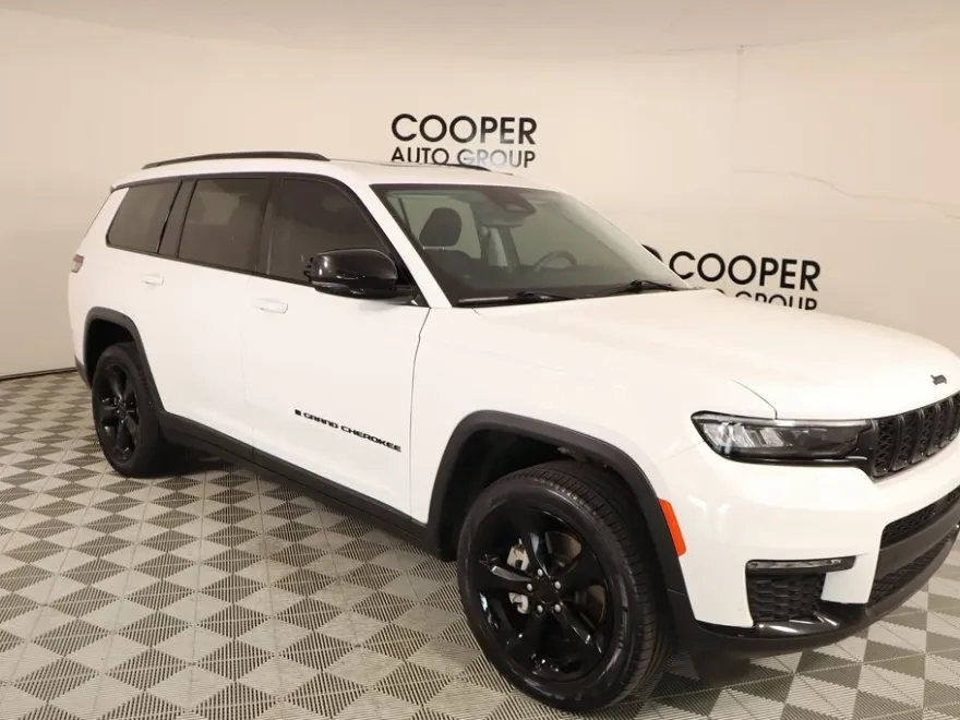 2024 Jeep Grand Cherokee Limited photo 1