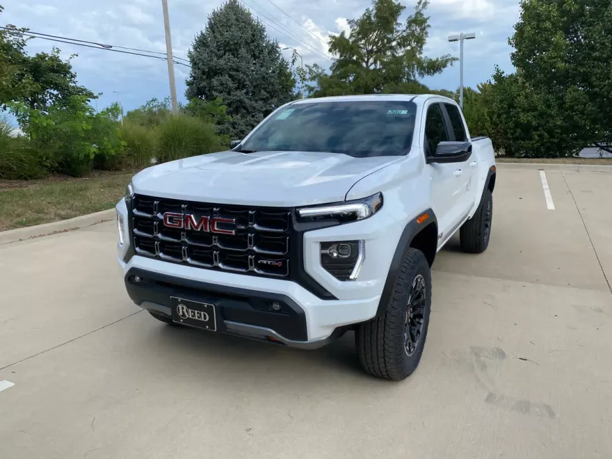 2026 Gmc Canyon AT4 photo 1