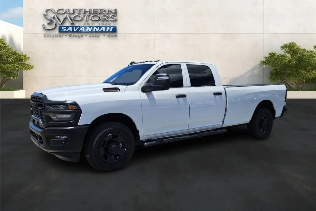 2025 Ram 2500 Tradesman photo 1