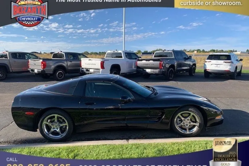 2004 Chevrolet Corvette photo 1