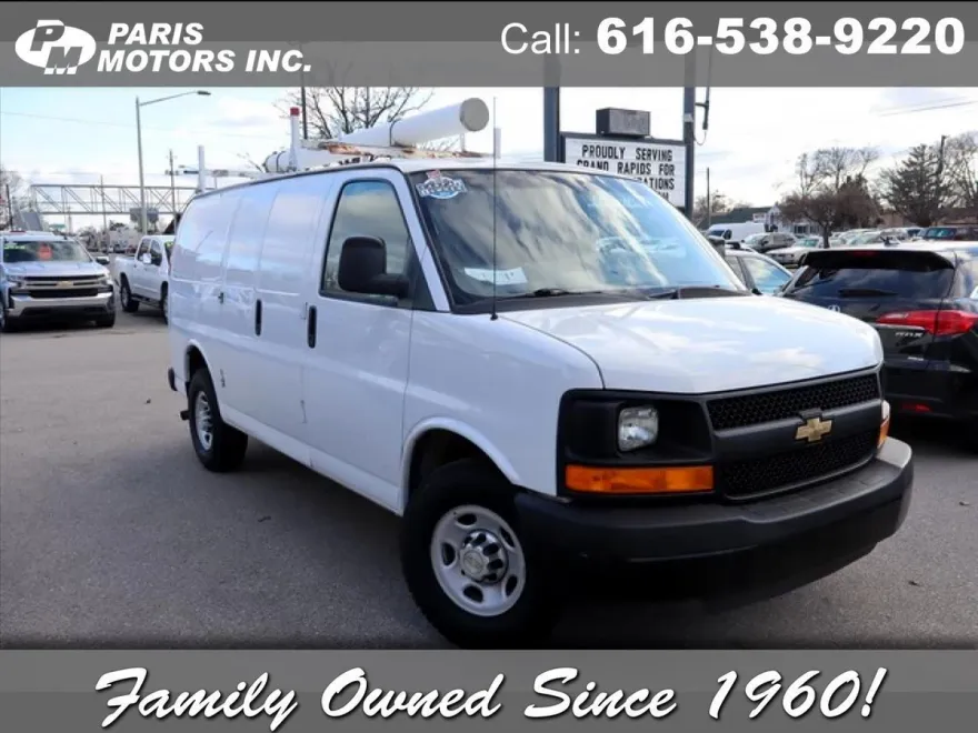 2012 Chevrolet Express 2500 Cargo photo 1