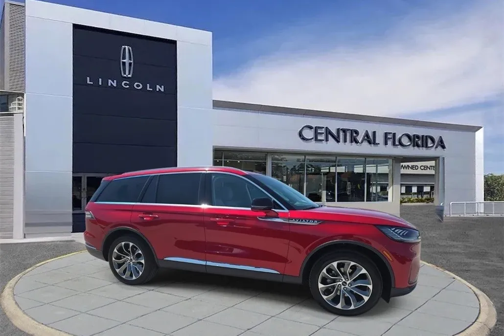 2025 Lincoln Aviator Premiere photo 1