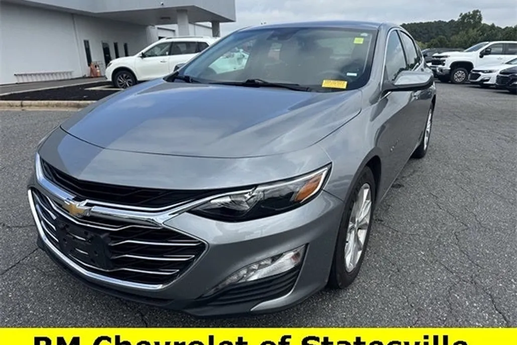 2023 Chevrolet Malibu 1LT photo 1