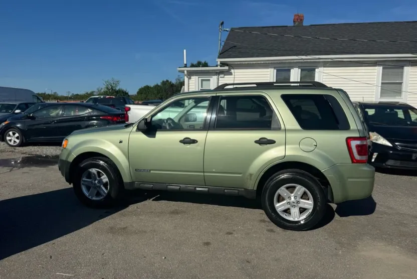 2008 Ford Escape Hybrid Sport photo 1