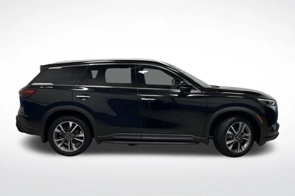 2023 Infiniti QX60 Luxe photo 1