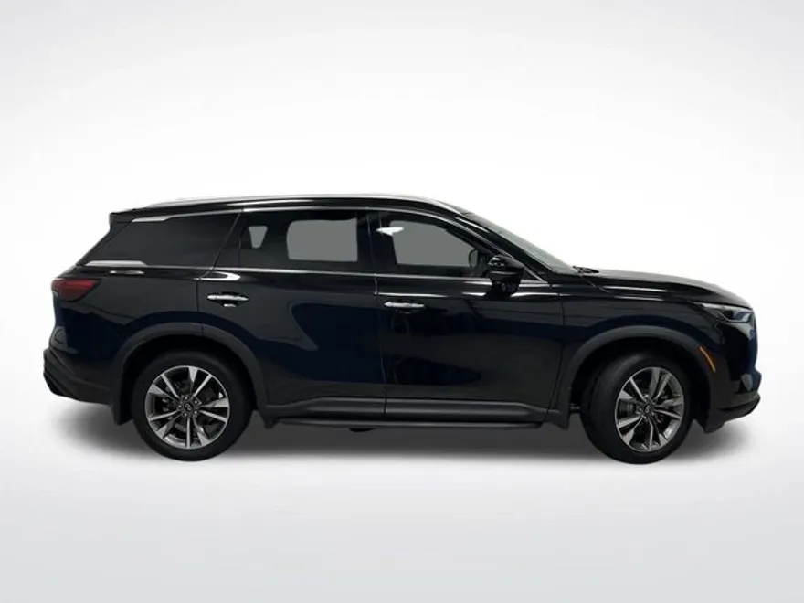 2023 Infiniti QX60 Luxe photo 1
