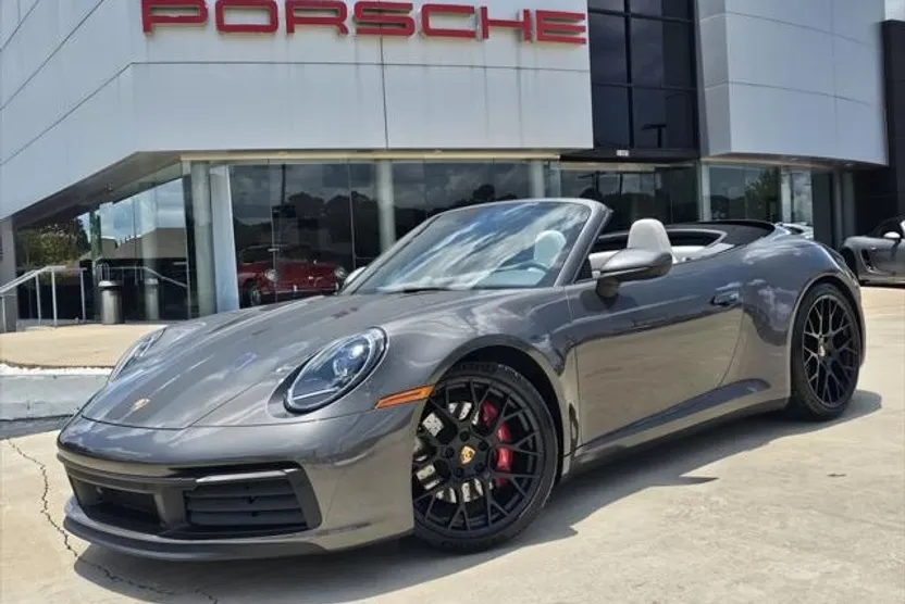 2022 Porsche 911 GTS Cabriolet photo 1