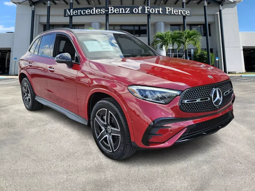 2025 Mercedes Benz GLC 300 photo 1