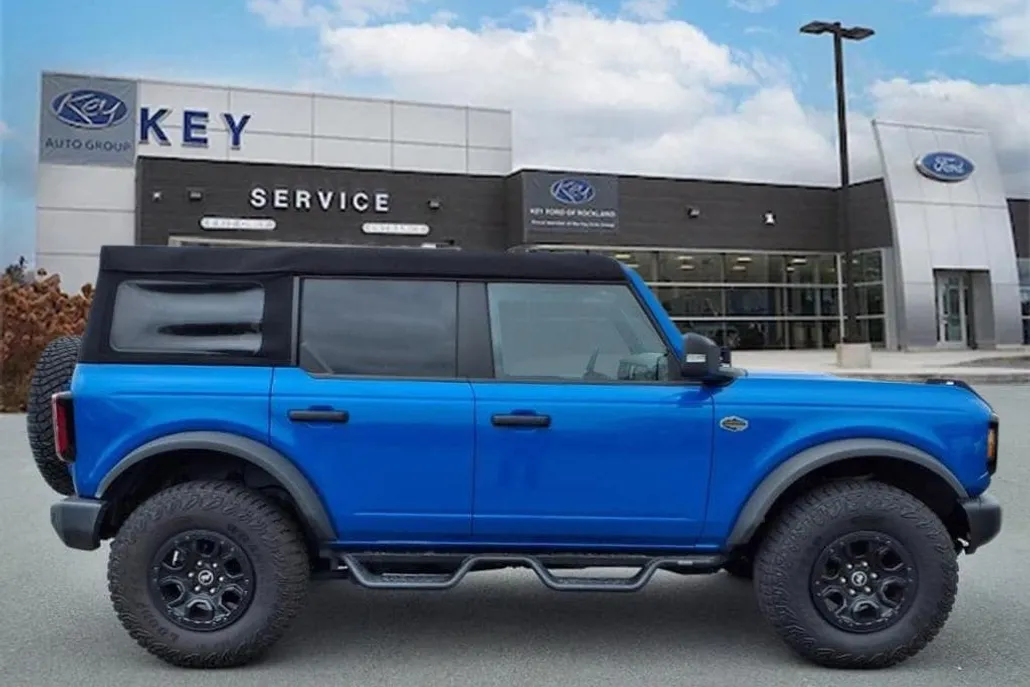 2023 Ford Bronco Wildtrak photo 1