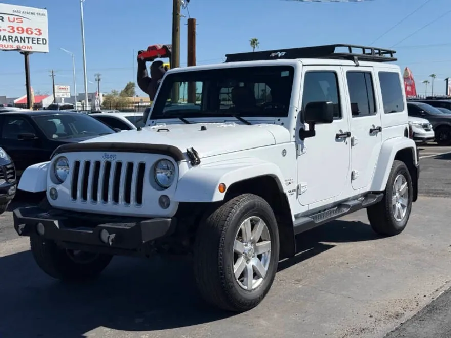 2016 Jeep Wrangler Unlimited Sahara photo 1