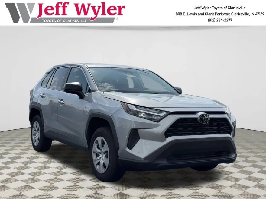 2024 Toyota RAV4 LE photo 1