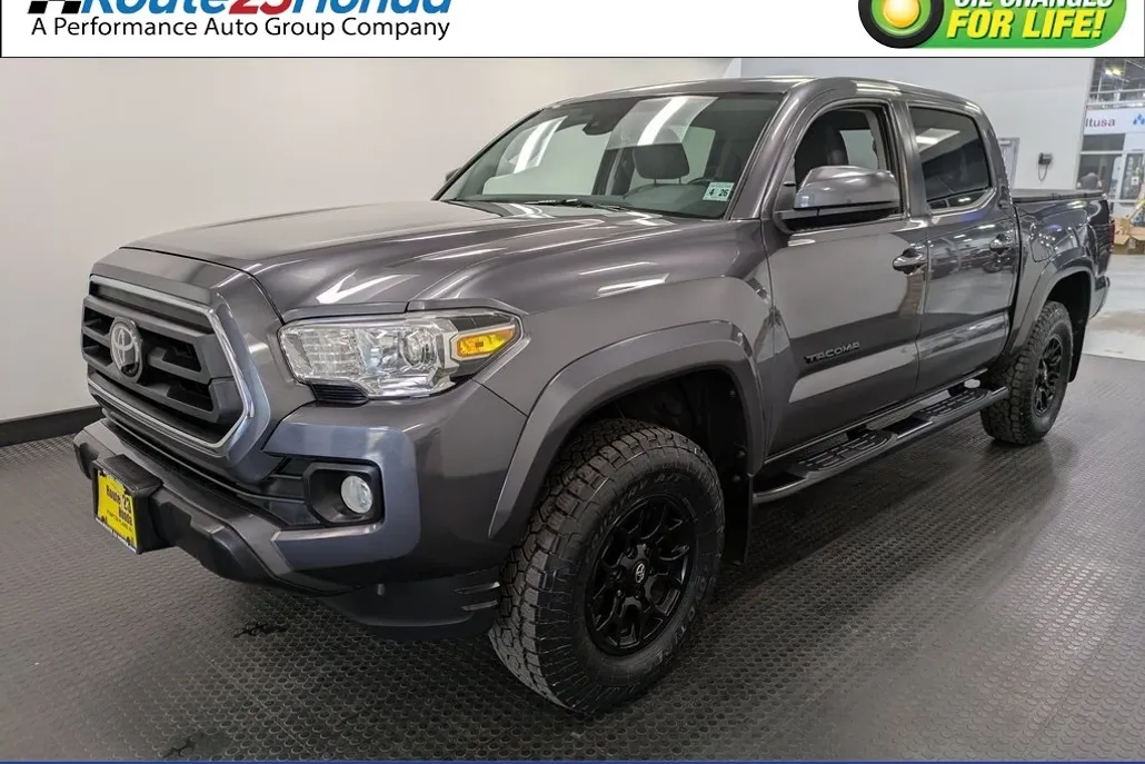 2021 Toyota Tacoma SR5 V6 photo 1