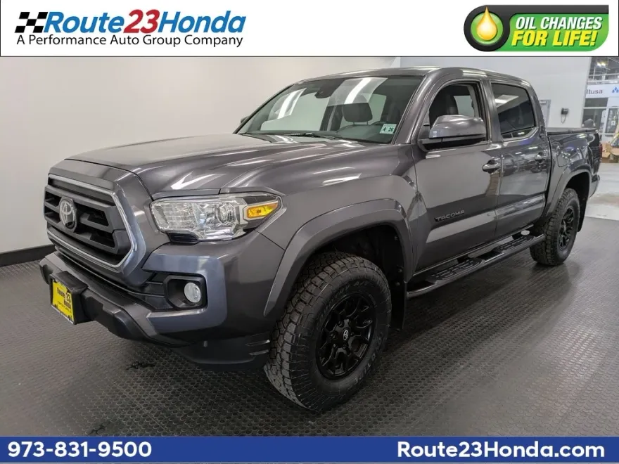 2021 Toyota Tacoma SR5 V6 photo 1