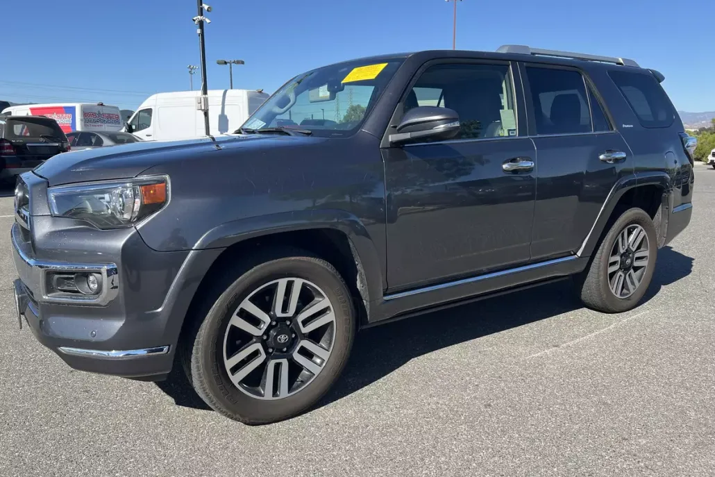 2023 Toyota 4Runner Limited photo 1
