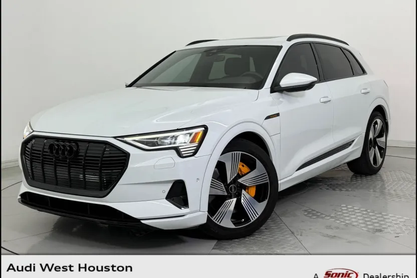 2023 Audi e-tron Premium Plus photo 1