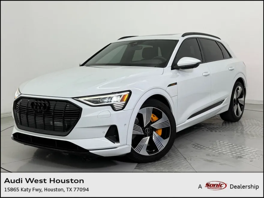 2023 Audi e-tron Premium Plus photo 1