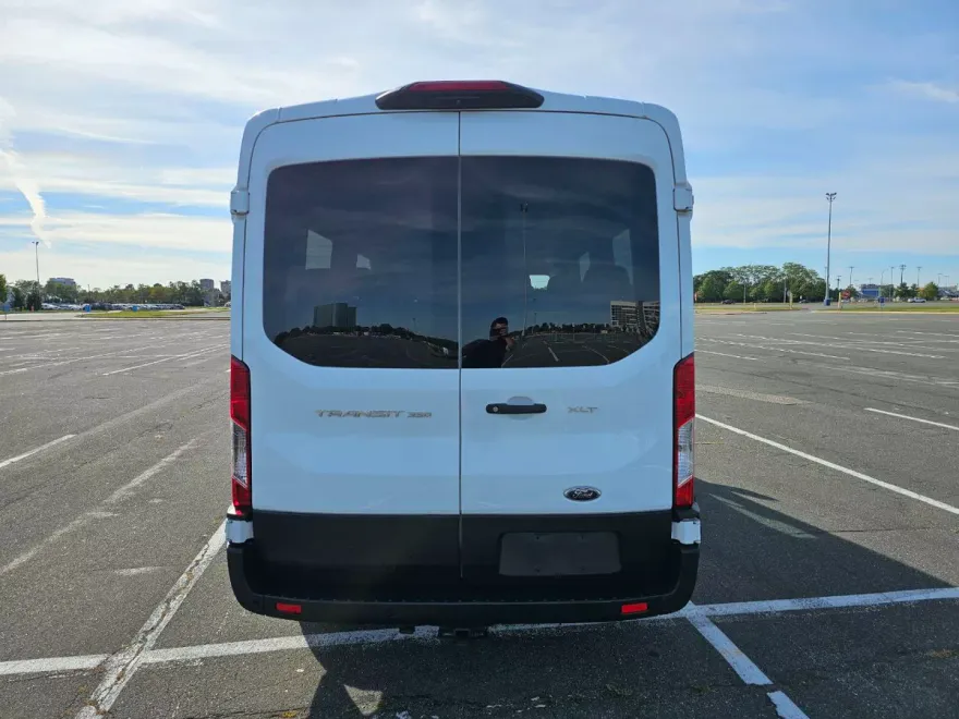 2021 Ford Transit XLT photo 1