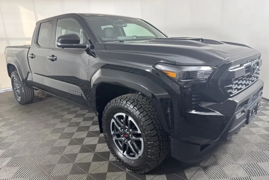 2024 Toyota Tacoma TRD Sport 4x4 Double Cab photo 1