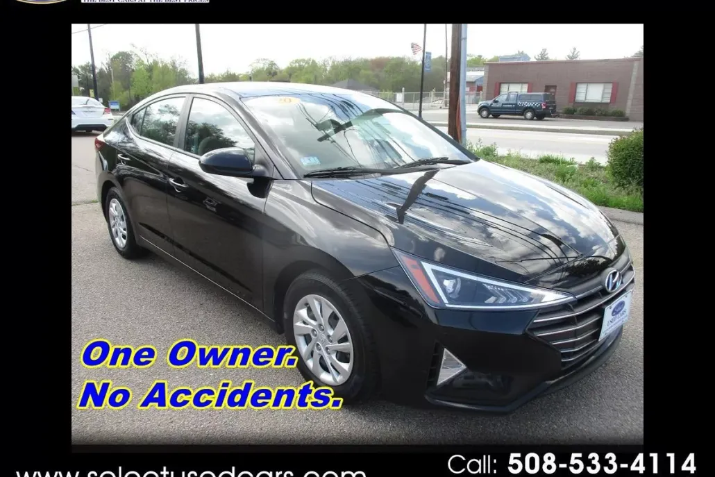 2020 Hyundai Elantra SE photo 1