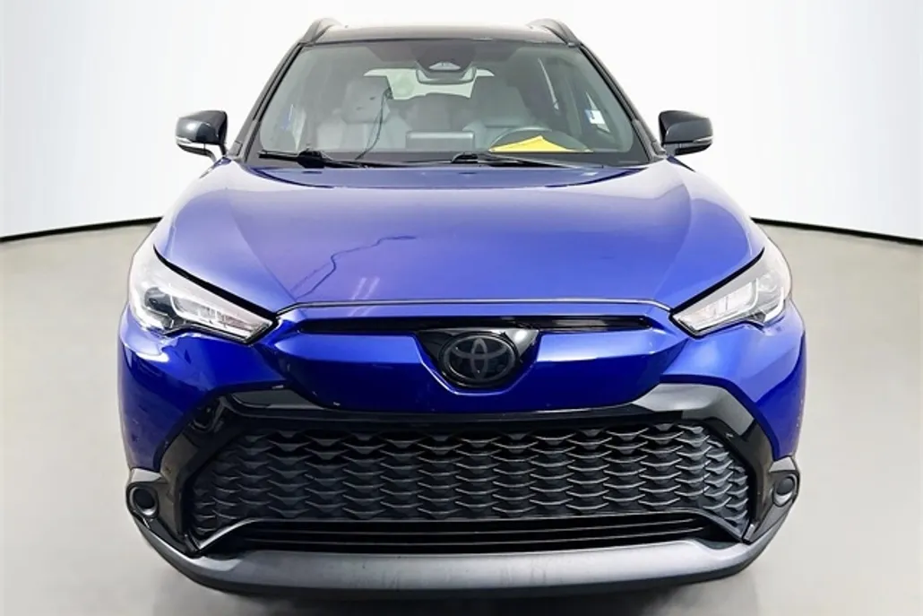 2024 Toyota Corolla Cross Hybrid SE photo 1